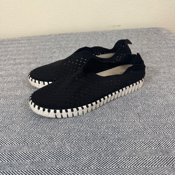 ILSE JACOBSON - Perforated Scalloped Suede Sneakers - Picture 2 of 6